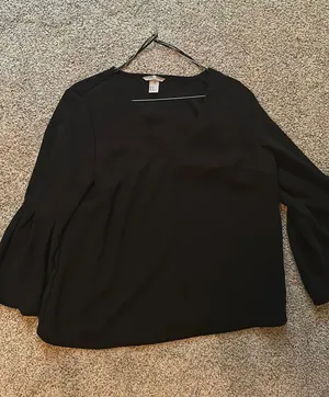 H&M v neck blouse thumbnail 1