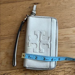 Tory Burch Cream Wristlet with Logo thumbnail 6