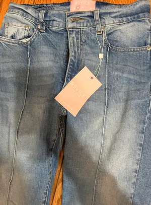 Revice Denim Venus Crops Lightyear Wash thumbnail 6