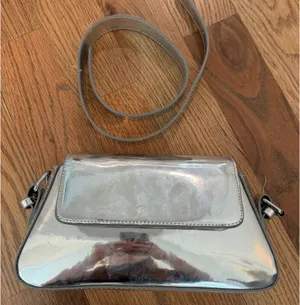Silver metallic clutch shoulder bag for going out thumbnail 1