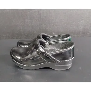 Dansko Women's Black Clogs SIze 37 SKU 2101 thumbnail 3
