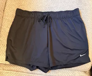 Nike Women's Dri-Fit Training Shorts Black Size L DA0319-013 thumbnail 3