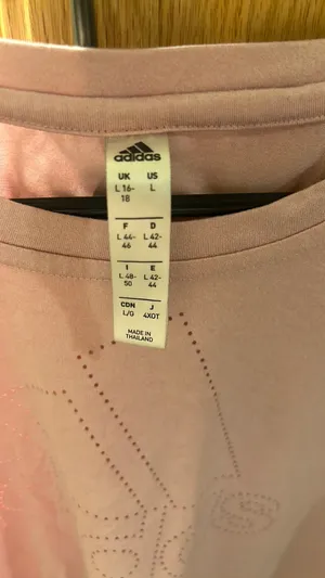 Cropped T-shirt thumbnail 3
