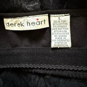 VTG Y2K Derek Heart Black Lace Crop Tank Top Built In Bra Goth Romantic Sz L thumbnail 7