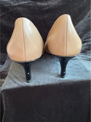 Franco Sarto Women's Two-Tone Leather Kitten Heel Pumps, Size 8.5 thumbnail 5