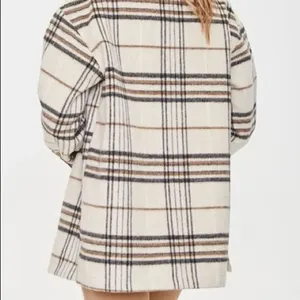 ✨ Forever 21 Brushed Plaid Shacket✨ thumbnail 5