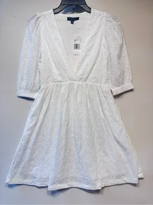 Fore Floral Eyelet Puff Sleeve Dress Size XS White NWT thumbnail 1