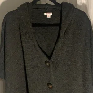 XHILARATION PONCHO-SYLE SWEATER w/ buttons & hood Size L thumbnail 4