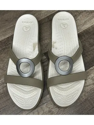 Crocs Sanrah Sandals Women Size 9 Beveled Circle Wedge Khaki Oyster Slip On Shoe thumbnail 3