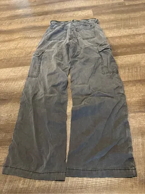 American Eagle Outfitters Wide Cargo Pants in Washed Gray thumbnail 4
