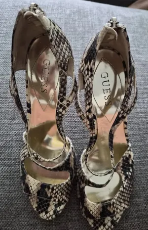 Guess High Heels thumbnail 1