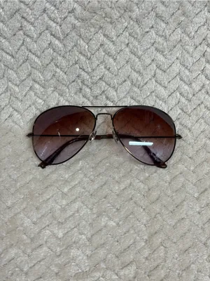 Rivanchy Aviator Sunglasses Brown Gradient Lens Metal Frame‎ Retro Vibe thumbnail 2