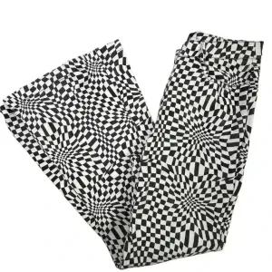 Princess Polly Women's Flared Checkerboard Pants Size 0‎ Black and White thumbnail 2