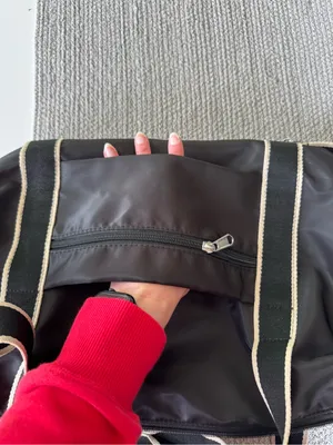 Source Unknown Black Nylon Large Duffle Bag Travel Bag Carry On Shoe Pocket Adjustable Strap thumbnail 12