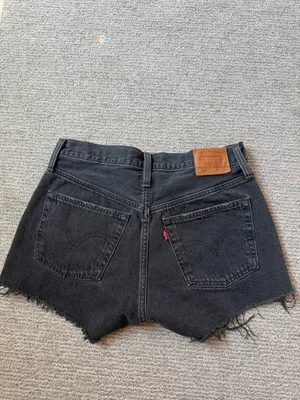 Levi’s 501 Shorts thumbnail 2