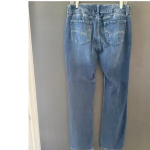 Wrangler Women's 30 Medium Wash Blue Denim Boot Cut Jeans‎ Mid Rise Western thumbnail 4