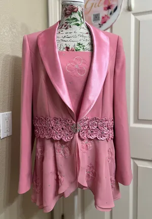 Tiffany Collection Pink Satin Trim Embroidered Embellished Blazer Size 14 thumbnail 2