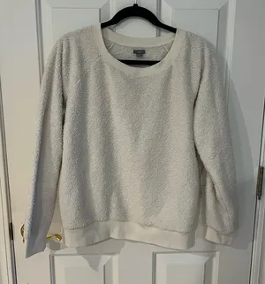Aerie Fuzzy Top thumbnail 1