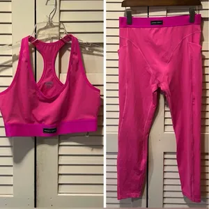 Savage X Fenty See last pic for very small snag in waist line, no holes or stains. Otherwise in like new condition! Women’s size XL. thumbnail 3
