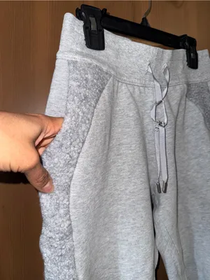 Lululemon scuba Sherpa Light Gray Joggers Pant Sz: 4 thumbnail 8
