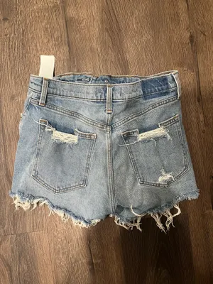 Abercrombie High-Rise Mom Shorts thumbnail 2