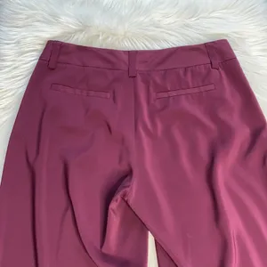 Alice + Olivia Plum Slouchy High Waisted Cropped Arthur Pant thumbnail 3