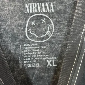 Nirvana Nevermind Dead Eye Smiley Grunge Acid Wash Tee XL thumbnail 4