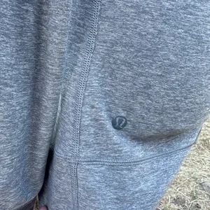 Lululemon Athletica Women’s Gray V-Neck Women's Top thumbnail 4