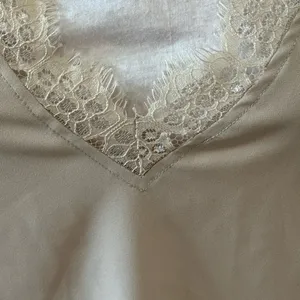 Lace Trim V-neck Tank Camisole Tan Women’s Size XL thumbnail 2