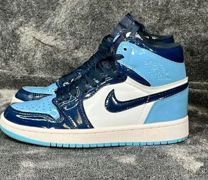 Nike Air Jordan 1 Retro High OG UNC Patent Blue Chill CD0461-401 Youth 6.5Y (Women 8) thumbnail 1