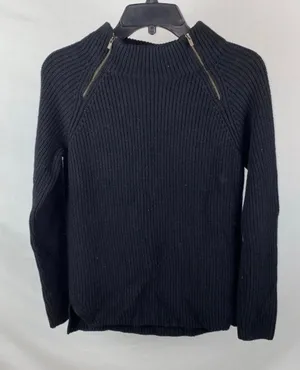 Banana republic sweater thumbnail 1