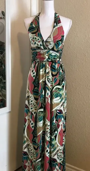 NWT Flirty Maxi Halter thumbnail 1