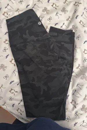 Lululemon Leggings thumbnail 1