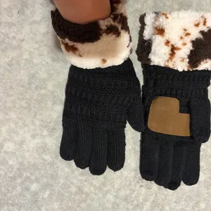 C.C gloves thumbnail 3