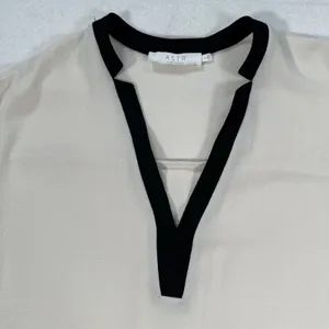 ASTR The Label Mini Dress Women's Small Black White V-Neck Dolman Sleeve Shift thumbnail 7