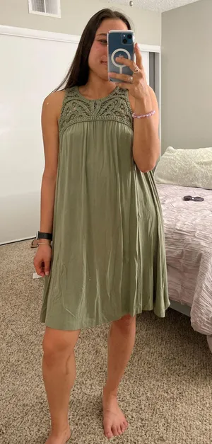 Dress thumbnail 1