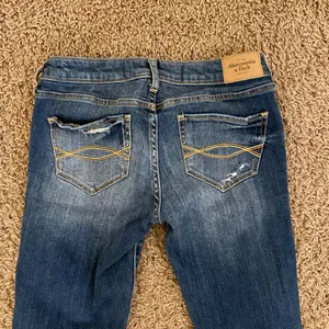 Abercrombie & Fitch Distressed Womens jeans size 0 / W25 thumbnail 6