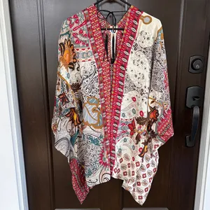 Like New Chico’s Multi/Pattern Poncho Top Size Small / Medium thumbnail 2