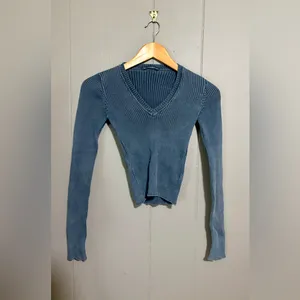 BRANDY MELVILLE Blue V-Neck Ribbed Sweater thumbnail 2