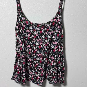 Divided by H&M Women Floral Black Top Spaghetti‎ strap size 6 thumbnail 2