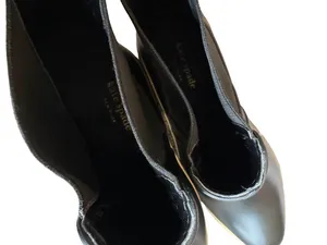Kate Spade Black Rubber Chelsea Rain Boots Ankle Booties Gold Size 9 Women's thumbnail 10
