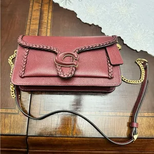 Coach
Tabby logo-plaque clutch bag thumbnail 8