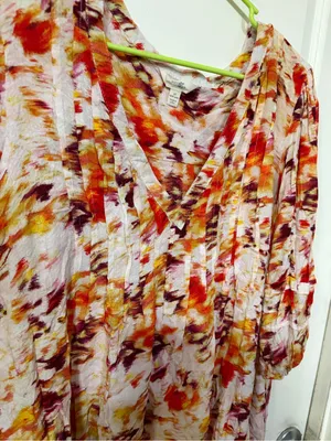 Terra & Sky Multi-Color Floral V-Neck Blouse thumbnail 3