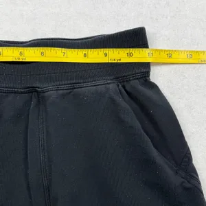 Lululemon LA Sweat Short Women’s Size 2 Black Rainbow Speckle High Rise thumbnail 5