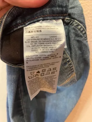 Levi’s Signature Gold Women’s Totally Shapping Skinny Jeans Size 4M thumbnail 9