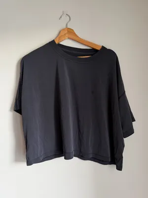Lululemon Ease of It All Short Sleeve Black Size Large Athleisure thumbnail 2