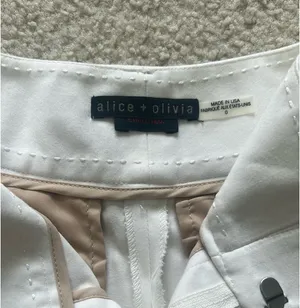 Alice + Olivia Shorts White thumbnail 2