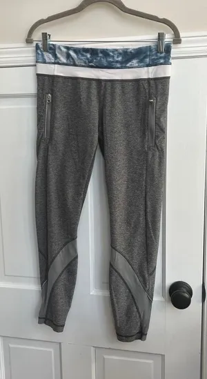 Lululemon‎ Inspire Leggings in a gray and blue color combination size 8 thumbnail 1