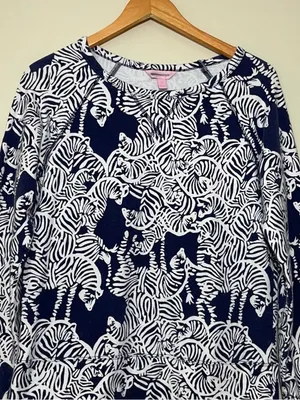 Lilly Pulitzer Kingsley Pullover Top in I Herd You thumbnail 2
