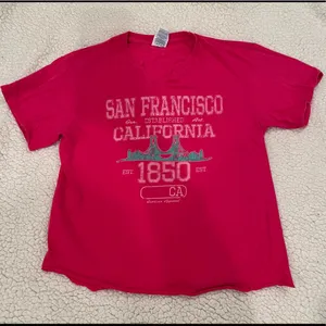 Delta Womens cropped Pink SAN FRANCISCO T-Shirt Size Small thumbnail 1